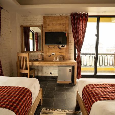 Hotel Mera Peak Private Limited Pokhara Extérieur photo