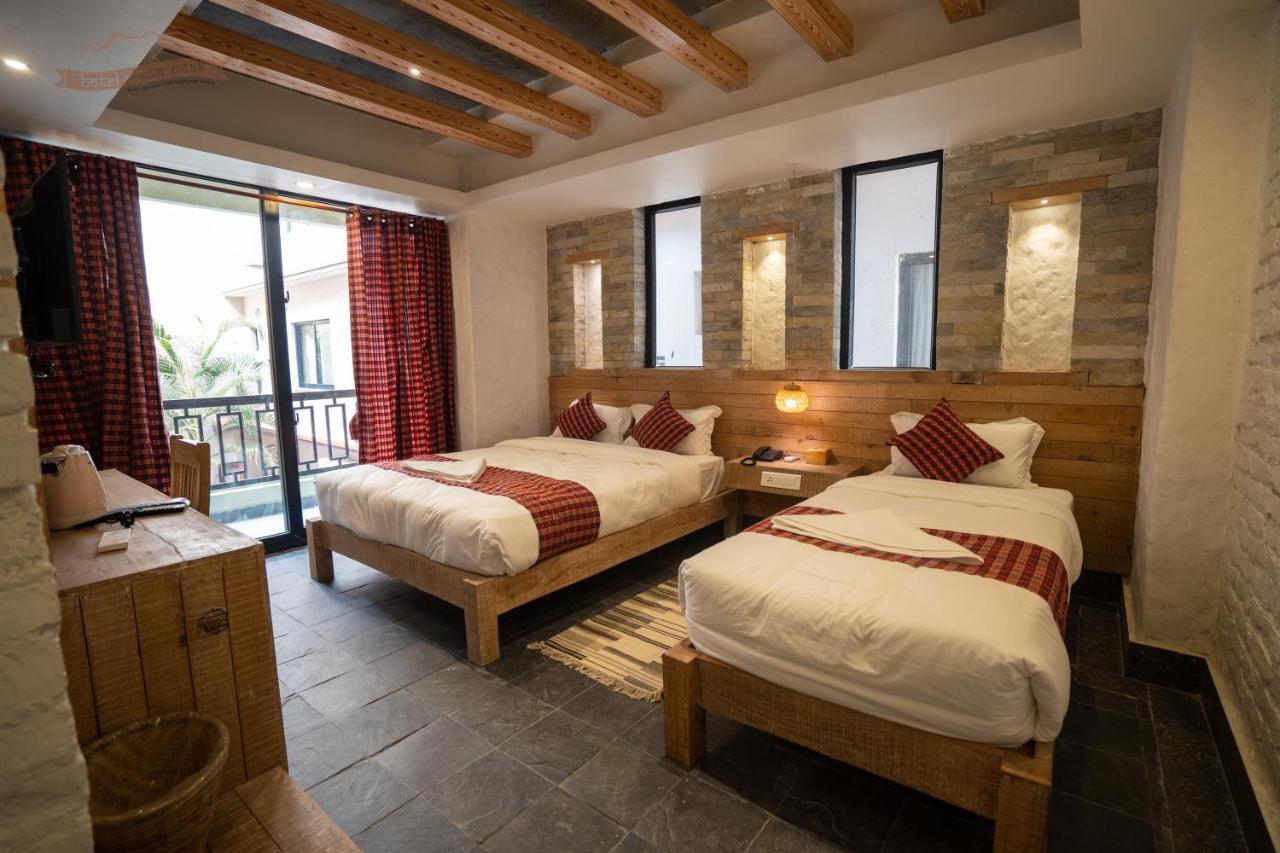 Hotel Mera Peak Private Limited Pokhara Extérieur photo