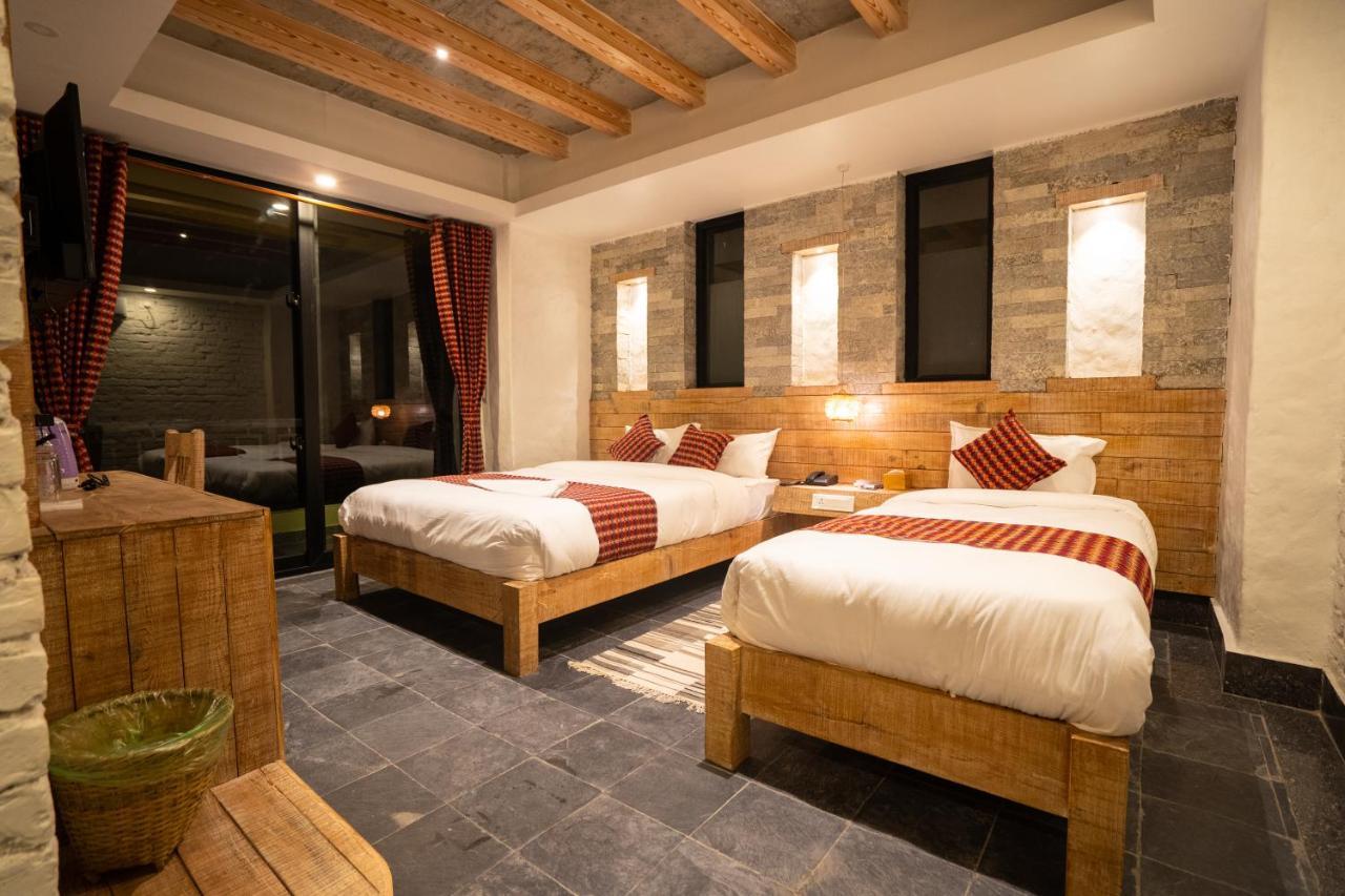 Hotel Mera Peak Private Limited Pokhara Extérieur photo
