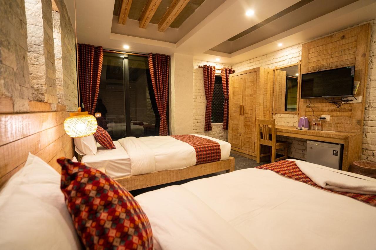 Hotel Mera Peak Private Limited Pokhara Extérieur photo